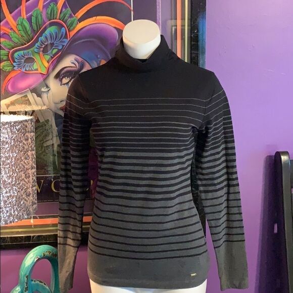 Tommy Hilfiger striped turtleneck sweater. Ombré stripes. Medium - Picture 5 of 8